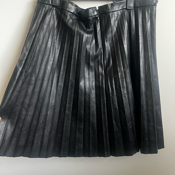 J Crew Vegan Leather Pleated Skirt - Picture 5 of 7